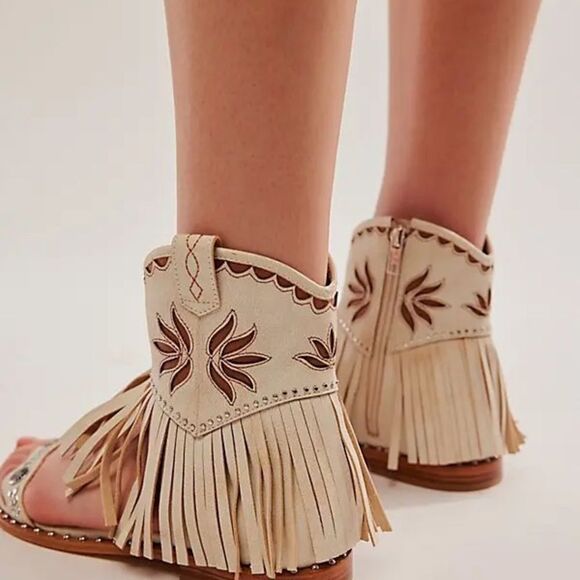 Free People Ash Dakota Fringe Sandals - White - Picture 4 of 10